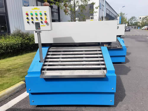 ���տ͑������Ԅ�(d��ng)���ϙC(j��)�l(f��)؛�F(xi��n)��(ch��ng)