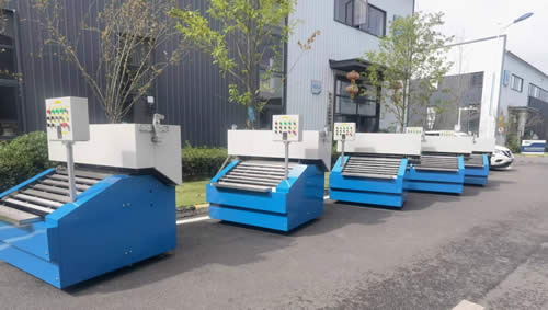 ���տ͑������Ԅ�(d��ng)���ϙC(j��)�l(f��)؛�F(xi��n)��(ch��ng)